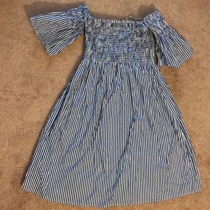 White and blue stripes dress